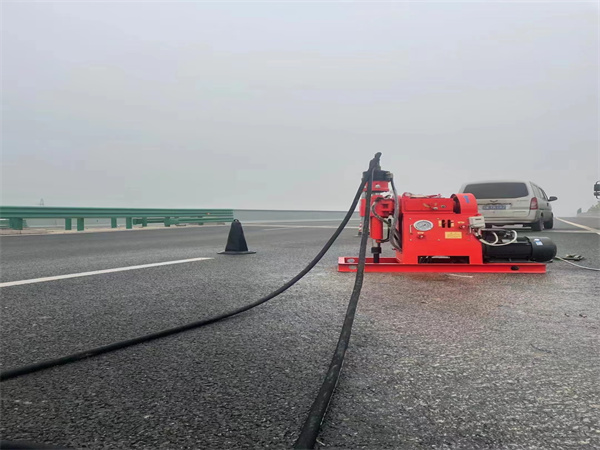 海阳马路路基路面开裂下沉注浆加固灌浆